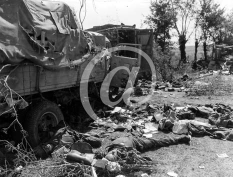 CHAMBOIS(61160) Seconde guerre mondiale Convoi dtruit et cadavres
