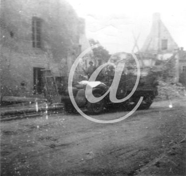 ECOUCHE(61150) 13 août 1944 Ecouché pendant la seconde guerre mondiale (col. Mau.) ECOUCHE(61150) 13 août 1944 Ecouché pendant la seconde guerre mondiale (col. Mau.)