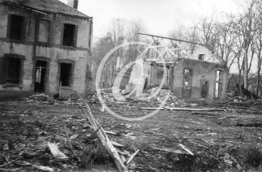 ECOUCHE(61150) 13 août 1944 Ecouché pendant la seconde guerre mondiale (col. Mau.) ECOUCHE(61150) 13 août 1944 Ecouché pendant la seconde guerre mondiale (col. Mau.)