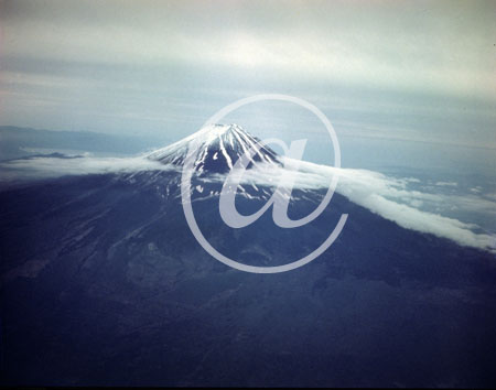 inconnu() Seconde guerre mondiale US Navy en couleurs - Série 80-GK- : Vue aerienne du Fuji-Yama. inconnu() Seconde guerre mondiale US Navy en couleurs - Série 80-GK- : Vue aerienne du Fuji-Yama.
